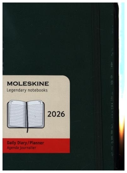 Moleskine 12 Monate Tageskalender 2026, Pocket/A6, 1 Tag = 1 Seite, Fester Einband, Myrtengrün main product photo