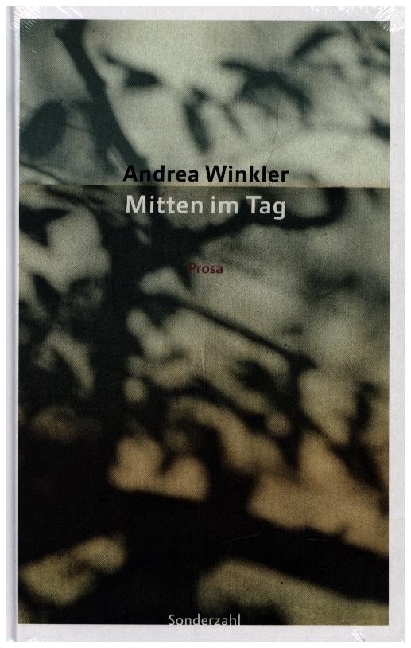 Mitten im Tag main product photo