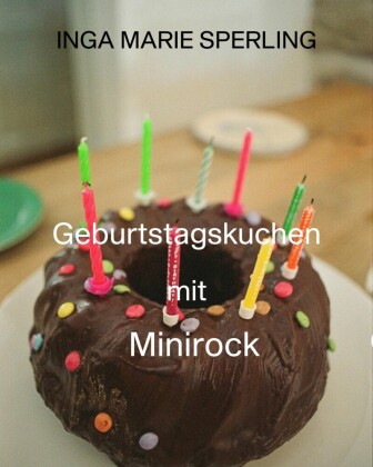 Geburtstagskuchen mit Minirock