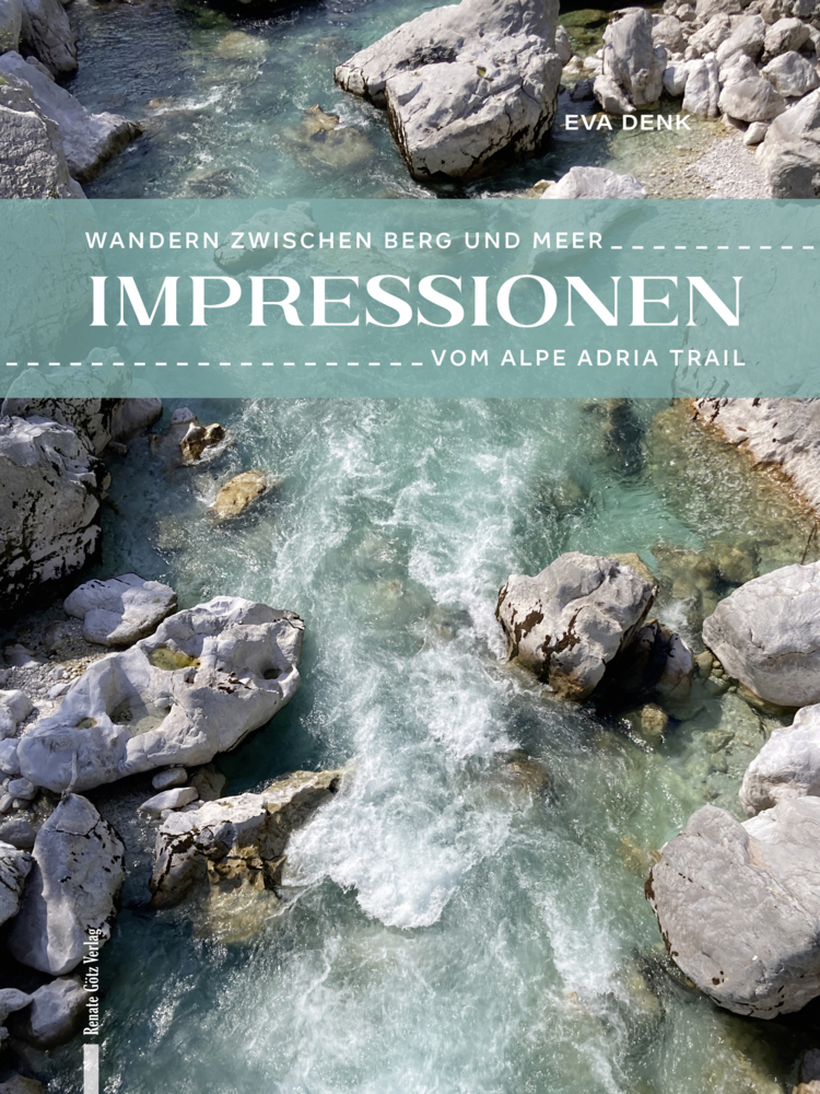 Wandern zwischen Berg und Meer main product photo