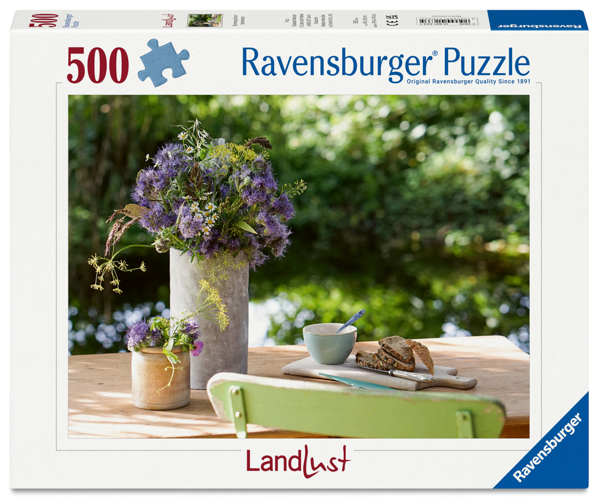 Blumengruß am Gartentisch main product photo