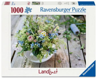 Sommerlicher Wiesenstrauß mit Himmelblauem Südstern