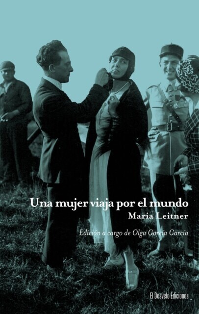 Una mujer viaja por el mundo main product photo