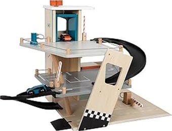 Parkhaus RALLYE aus Holz