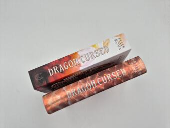 Dragon Cursed - Zeig keine Gnade (Deluxe-Ausgabe)