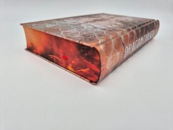 Dragon Cursed - Zeig keine Gnade (Deluxe-Ausgabe)
