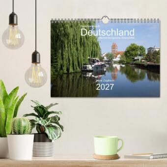 Hausbooturlaub Deutschland - Mecklenburgische Seenplatte (Wandkalender 2027 DIN A4 quer), CALVENDO Monatskalender
