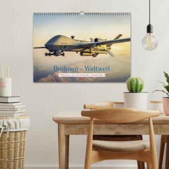 Drohnen - Weltweit (Wandkalender 2027 DIN A3 quer), CALVENDO Monatskalender