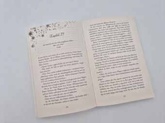 Weihnachtszauber in der kleinen Büchervilla