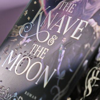 The Knave and the Moon