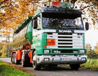 Jahrbuch Lastwagen 2027