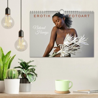 Erotik Fotoart - Natural Honeys (Wandkalender 2027 DIN A4 quer), CALVENDO Monatskalender