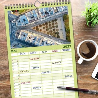Familienplaner 2027 - Bonjour Paris mit 5 Spalten (Wandkalender, 21 x 45 cm) CALVENDO