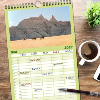 Familienplaner 2027 - Sioux Im Lande von Sitting Bull mit 5 Spalten (Wandkalender, 21 x 45 cm) CALVENDO