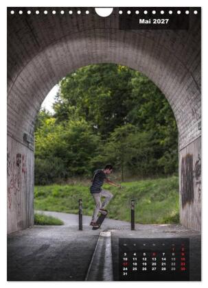 Mit dem Skateboard unterwegs (Wandkalender 2027 DIN A4 hoch), CALVENDO Monatskalender