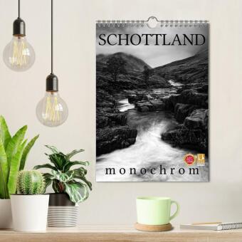 Schottland Monochrom (Wandkalender 2027 DIN A4 hoch), CALVENDO Monatskalender