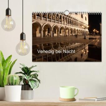 Venedig bei Nacht (Wandkalender 2027 DIN A4 quer), CALVENDO Monatskalender