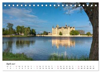 Schweriner Märchenschloss (Tischkalender 2027 DIN A5 quer), CALVENDO Monatskalender