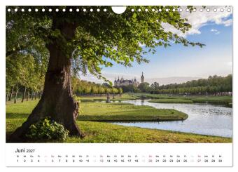 Schweriner Märchenschloss (Wandkalender 2027 DIN A4 quer), CALVENDO Monatskalender