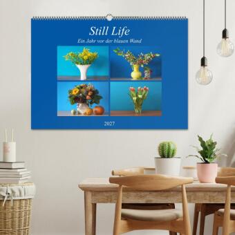 Still Life - Blumen vor der blauen Wand (Wandkalender 2027 DIN A2 quer), CALVENDO Monatskalender