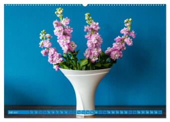 Still Life - Blumen vor der blauen Wand (Wandkalender 2027 DIN A2 quer), CALVENDO Monatskalender