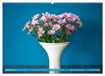 Still Life - Blumen vor der blauen Wand (Wandkalender 2027 DIN A2 quer), CALVENDO Monatskalender
