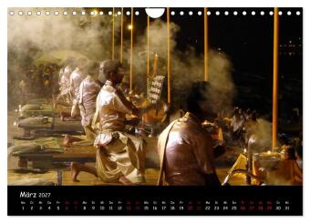 VARANASI Heiliger Ort am Ganges (Wandkalender 2027 DIN A4 quer), CALVENDO Monatskalender