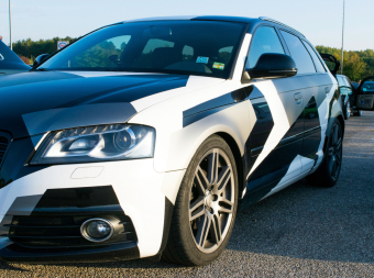 CALVENDO Puzzle Audi 2000 Teile Puzzle quer | 2000 Teile Lege-Größe 90 × 67 cm Foto-Puzzle für glückliche Stunden