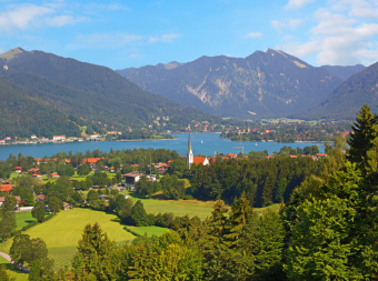 CALVENDO Puzzle Bad Wiessee am Tegernsee 2000 Teile Puzzle quer | 2000 Teile Lege-Größe 90 × 67 cm Foto-Puzzle für glückliche Stunden