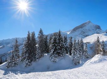 CALVENDO Puzzle Skigebiet Kreuzeck und Alpspitze 2000 Teile Puzzle quer | 2000 Teile Lege-Größe 90 × 67 cm Foto-Puzzle für glückliche Stunden