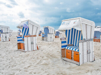 CALVENDO Puzzle Strandkörbe 2000 Teile Puzzle quer | 2000 Teile Lege-Größe 90 × 67 cm Foto-Puzzle für glückliche Stunden