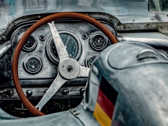 CALVENDO Puzzle Mercedes Benz 300 SLR, 1957. 2975 ccm, 215 PS, 250 kmh | 1000 Teile Lege-Größe 64x48cm Foto-Puzzle für glückliche Stunden