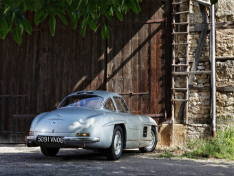 CALVENDO Puzzle Mercedes 300 SL Flügeltürer | 1000 Teile Lege-Größe 64x48cm Foto-Puzzle für glückliche Stunden