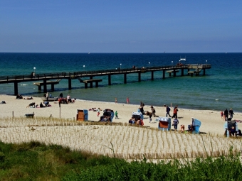 CALVENDO Puzzle Strand und Seebrücke des Ostseebades Rerik | 1000 Teile Lege-Größe 64x48cm Foto-Puzzle für glückliche Stunden