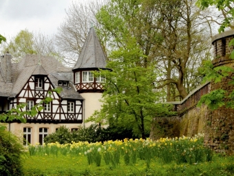 CALVENDO Puzzle Schloss Eller, Nebengebäude | 1000 Teile Lege-Größe 64x48cm Foto-Puzzle für glückliche Stunden