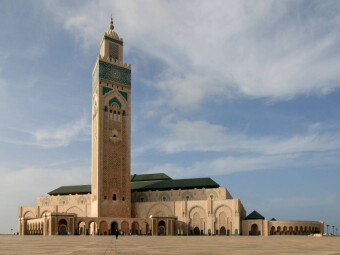 CALVENDO Puzzle Drittgrößte Moschée mit 200 m hohem Minarett, Casablanca | 1000 Teile Lege-Größe 64 × 48 cm Foto-Puzzle für glückliche Stunden