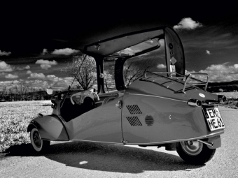 CALVENDO Puzzle Ein Motiv aus dem Kalender Messerschmitt KR 200 in schwarzweiß | 1000 Teile Lege-Größe 64x48cm Foto-Puzzle für glückliche Stunden