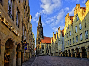 CALVENDO Puzzle Die St. Lamberti-Kirche am Prinzipalmarkt wurde zwischen 1375 und 1450 erbaut | 1000 Teile Lege-Größe 64x48cm Foto-Puzzle für glückliche Stunden