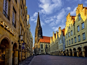 CALVENDO Puzzle Die St. Lamberti-Kirche am Prinzipalmarkt wurde zwischen 1375 und 1450 erbaut | 1000 Teile Lege-Größe 64x48cm Foto-Puzzle für glückliche Stunden