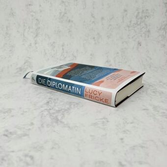 Die Diplomatin