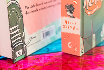 Heartstopper Volume 1 (deutsche Hardcover-Ausgabe)