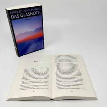Das Glashotel