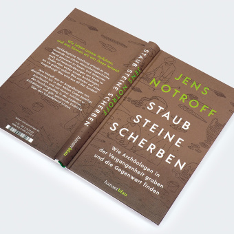 Staub, Steine, Scherben