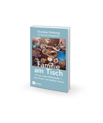 Familie am Tisch