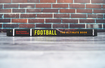 Football - The Ultimate Book