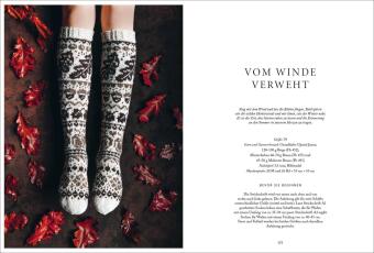Florale Scandi-Socken stricken
