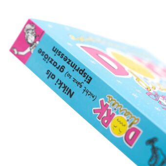 DORK Diaries, Band 4: Nikki als (nicht ganz so) graziöse Eisprinzessin