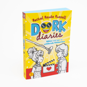 DORK Diaries, Band 7: Nikkis (nicht ganz so) schillernde Filmkarriere