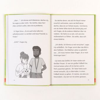 Lily links außen