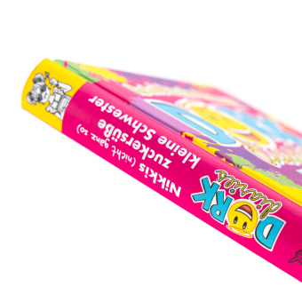 Dork Diaries. Nikkis (nicht ganz so) zuckersüße kleine Schwester